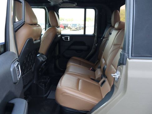 Used 2020 Jeep Gladiator Rubicon AWD/4WD image 7