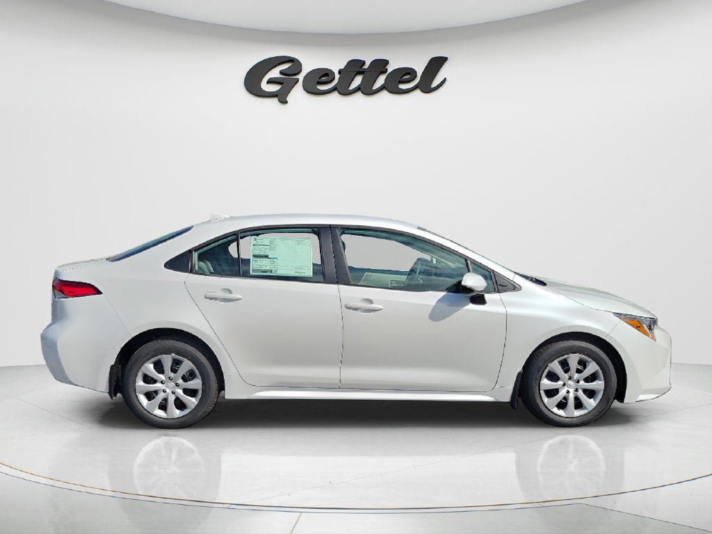 New 2026 Toyota Corolla LE FWD image 4