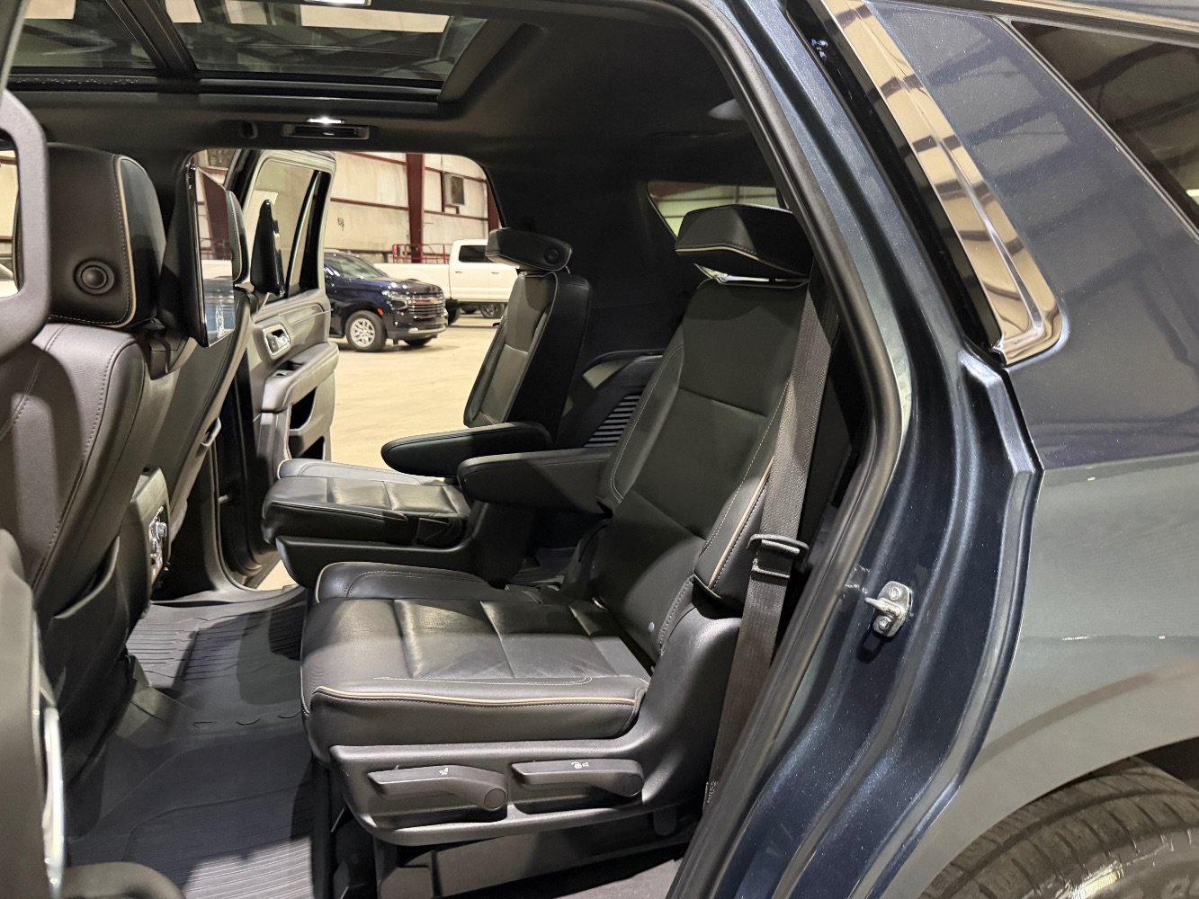 Used 2021 GMC Yukon SLT w/ SLT Luxury Plus Package RWD image 17