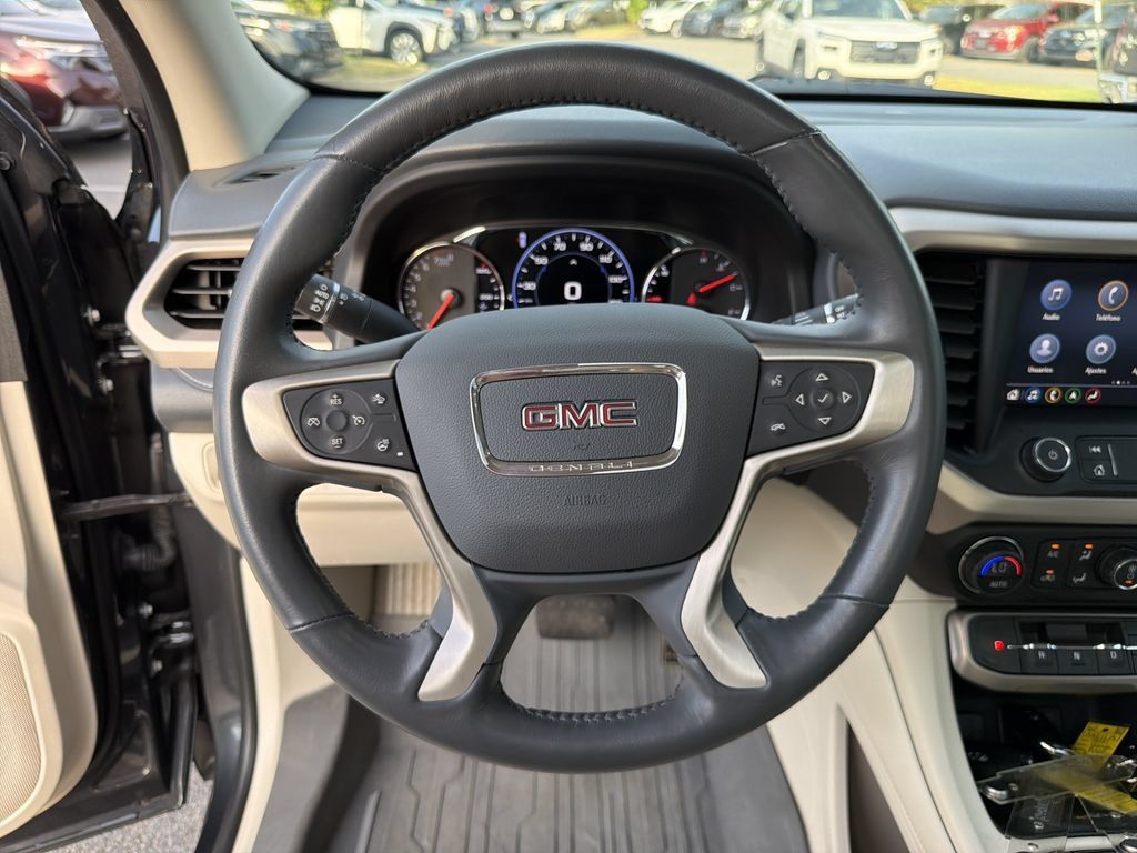 Used 2021 GMC Acadia Denali w/ Denali Technology Package FWD image 26