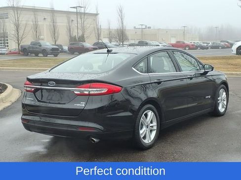 Used 2018 Ford Fusion SE image 4