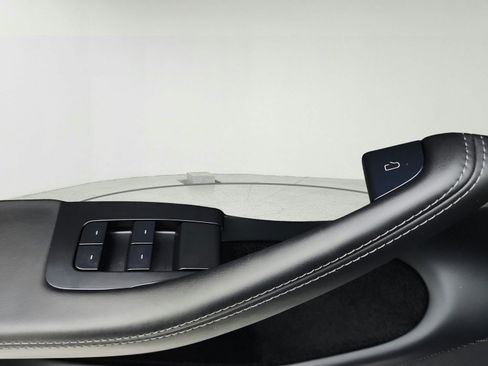 Used 2025 Tesla Model 3 Long Range RWD image 19