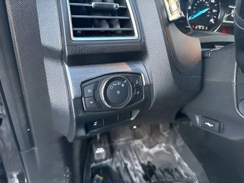 Used 2016 Ford Explorer Limited image 15