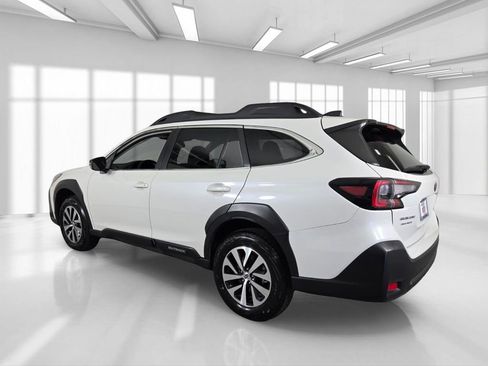 Certified 2024 Subaru Outback Premium AWD/4WD image 5