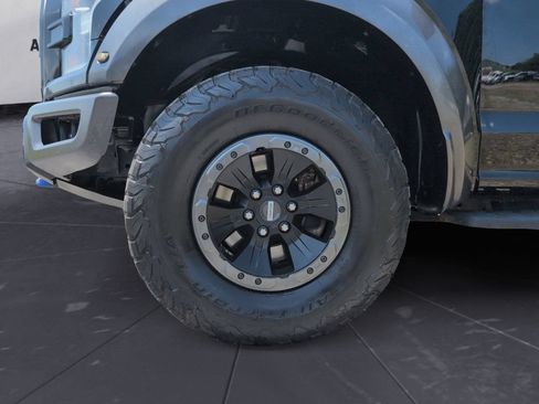 Used 2017 Ford F150 Raptor w/ Equipment Group 802A Luxury AWD/4WD image 27