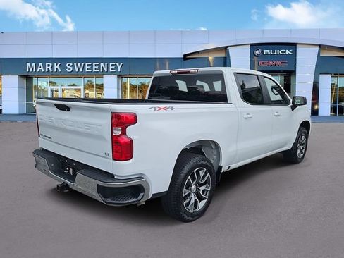 Used 2025 Chevrolet Silverado 1500 LT AWD/4WD image 32