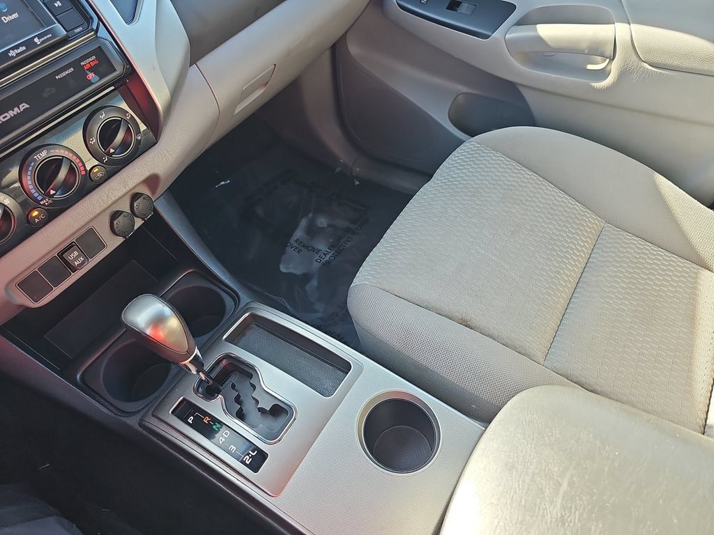 Used 2015 Toyota Tacoma PreRunner w/ SR5 Package RWD image 25