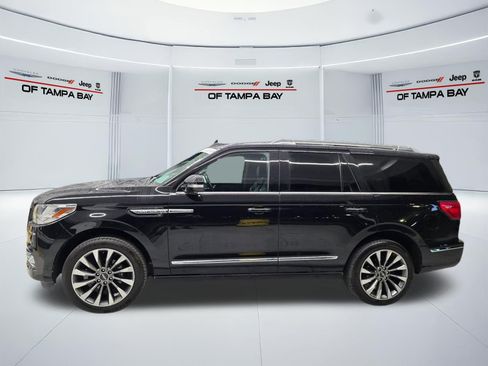 Used 2021 Lincoln Navigator Reserve AWD/4WD image 3
