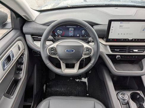 New 2026 Ford Explorer Active image 19