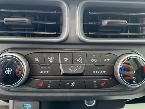 Used 2024 Ford Maverick XLT w/ XLT Luxury Package image 15