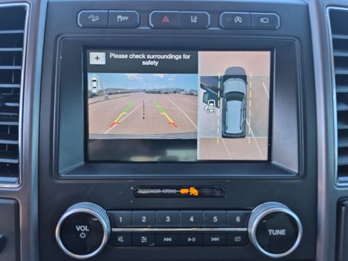 Used 2018 Ford Expedition Platinum AWD/4WD image 33