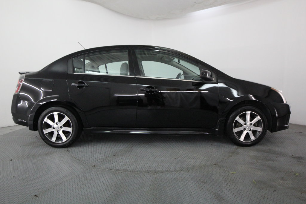 Used 2012 Nissan Sentra 2.0 SR w/ Special Edition Pkg FWD image 5