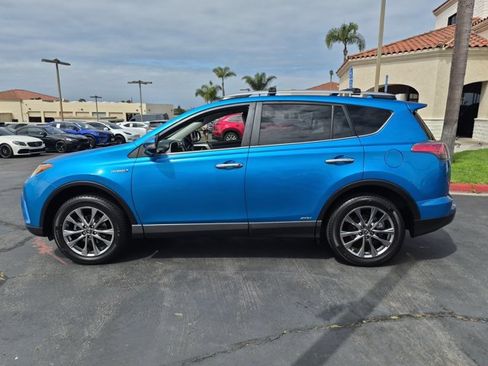 Used 2017 Toyota RAV4 Limited AWD/4WD image 9