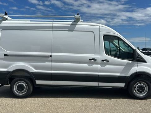 New 2026 Ford Transit 250 148 Medium Roof RWD image 2