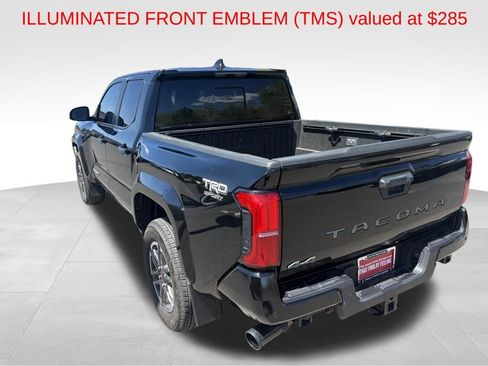 Used 2024 Toyota Tacoma TRD Sport w/ TRD Sport Upgrade Package image 9