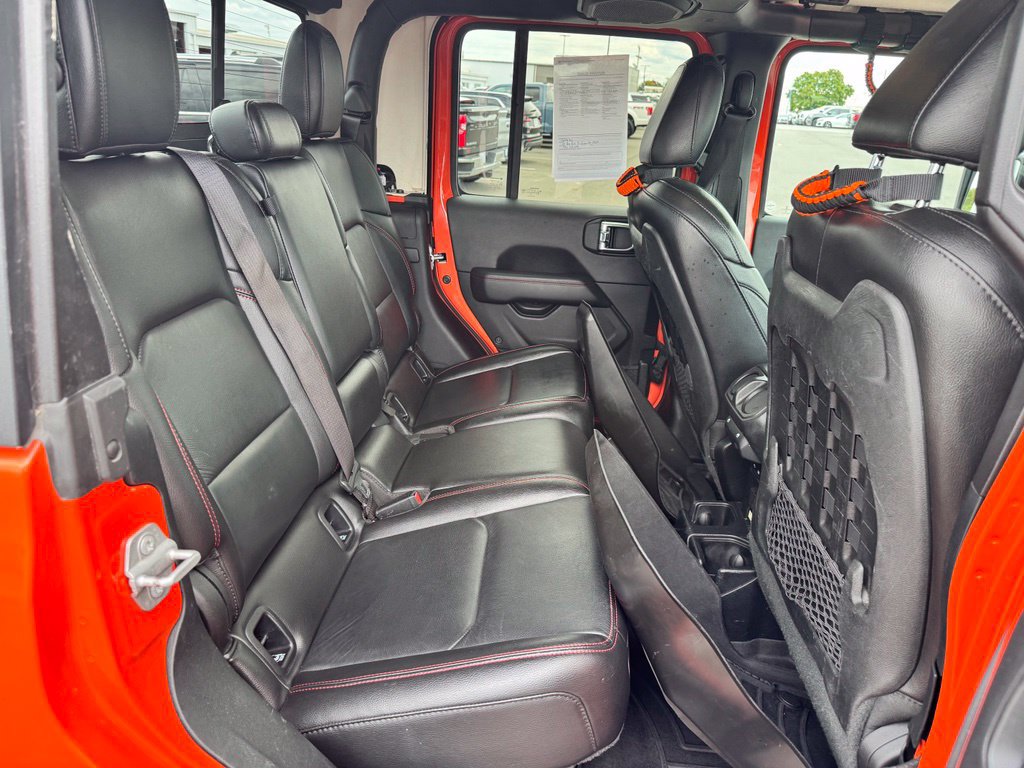 Used 2020 Jeep Gladiator Rubicon w/ Dual Top Group AWD/4WD image 30