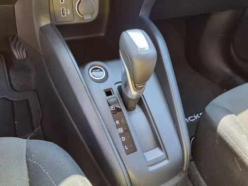 Certified 2025 Nissan Kicks Play S FWD image 7