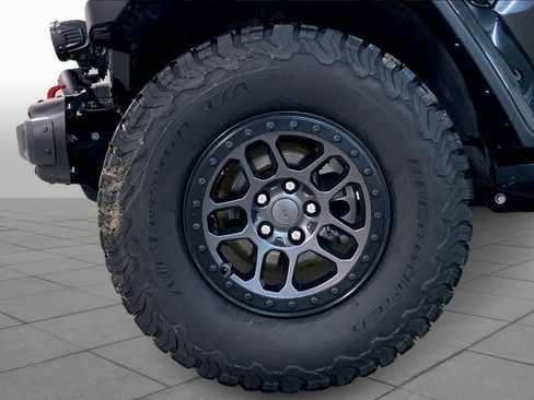 Used 2022 Jeep Wrangler Unlimited Rubicon w/ Steel Bumper Group image 10