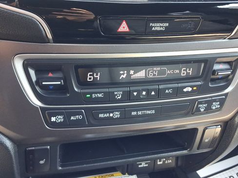 Used 2023 Honda Passport EX-L image 17
