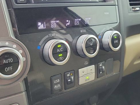 Used 2016 Toyota Sequoia Limited w/ Safety & Convenience Package RWD image 29