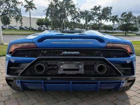 Used 2024 Lamborghini Huracan EVO image 4