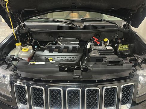 Used 2014 Jeep Compass Sport w/ Power Value Group AWD/4WD image 13