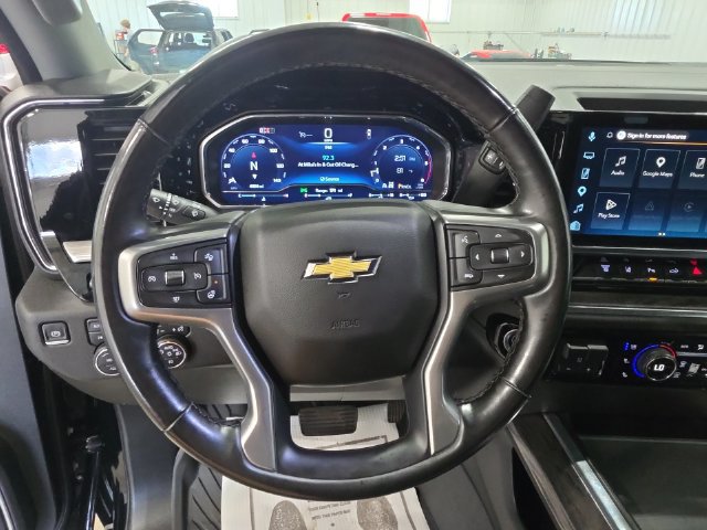 Used 2025 Chevrolet Silverado 3500 LTZ w/ LTZ Premium Package AWD/4WD image 18