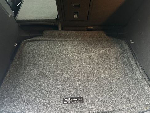 Used 2023 Volkswagen Taos SE image 32