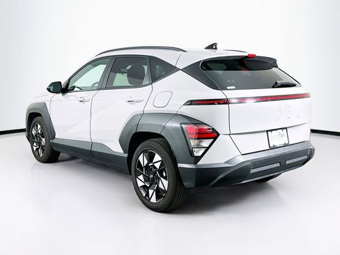 Used 2024 Hyundai Kona SEL image 5