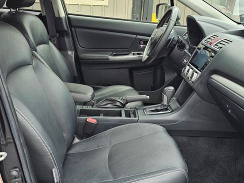 Used 2015 Subaru Crosstrek 2.0i Limited w/ Popular Package #2 AWD/4WD image 4