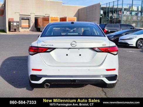Used 2025 Nissan Sentra SR image 4