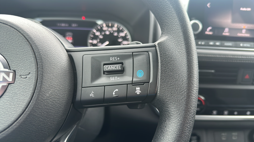 Used 2024 Nissan Rogue SV AWD/4WD image 21