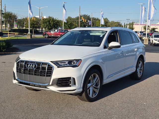 Used 2023 Audi Q7 3.0T Premium Plus w/ Premium Plus Package AWD/4WD image 7