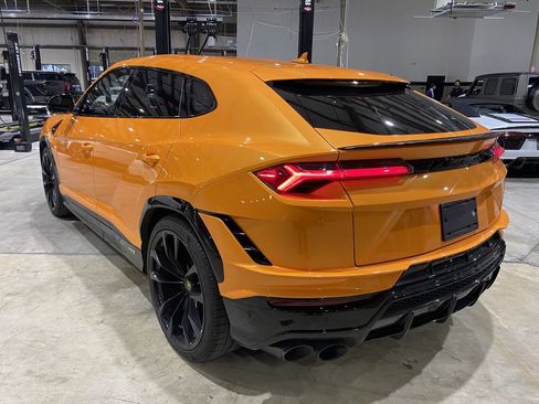 Used 2024 Lamborghini Urus S AWD/4WD image 21