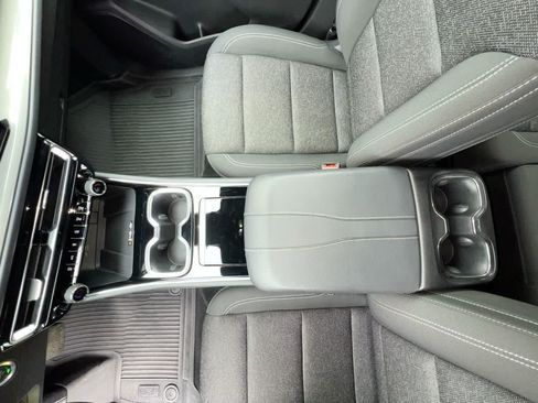Used 2024 Chevrolet Traverse LT w/ LPO, Floor Liner Package AWD/4WD image 21