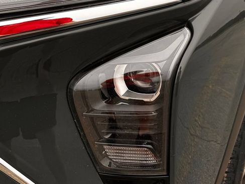 Used 2025 Chevrolet Trax LT FWD image 16
