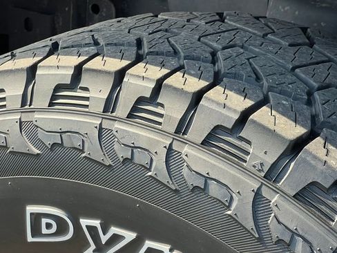 Used 2016 Jeep Wrangler Unlimited Sahara AWD/4WD image 7
