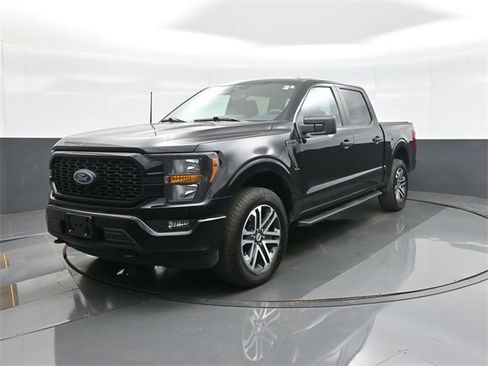 Used 2023 Ford F150 XL w/ STX Appearance Package image 3