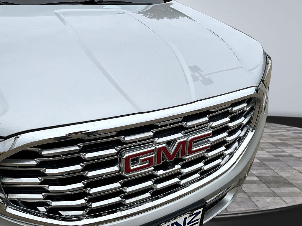 Used 2019 GMC Terrain Denali w/ Advanced Safety Package AWD/4WD image 35