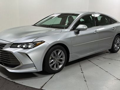 Certified 2019 Toyota Avalon XLE w/ Moonroof Package