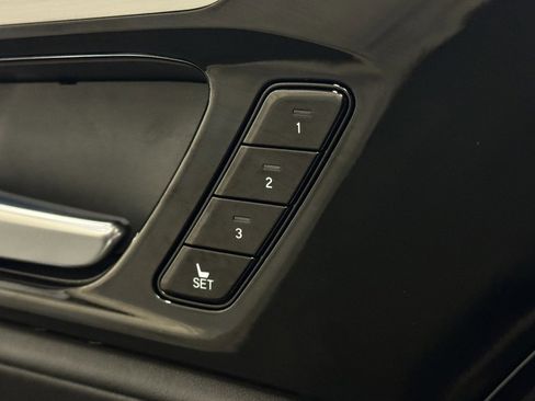 Used 2023 Acura MDX SH-AWD w/ Technology Package image 15