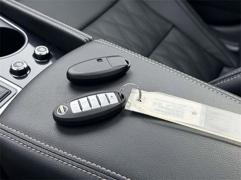 Used 2023 Nissan Maxima Platinum w/ Sport Mat Group image 3