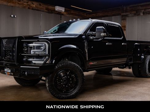 Used 2024 Ford F450 Limited w/ FX4 Off-Road Package image 4