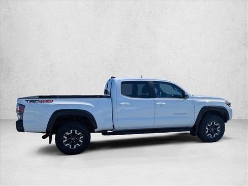 Used 2020 Toyota Tacoma TRD Off-Road w/ Technology Package AWD/4WD image 4