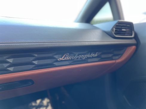 Used 2015 Lamborghini Huracan LP 610-4 image 30