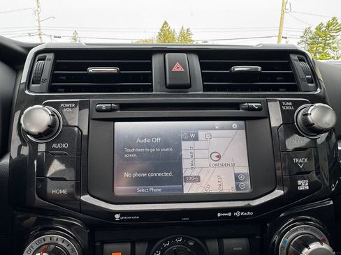Used 2017 Toyota 4Runner TRD Pro AWD/4WD image 19