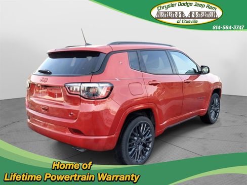Used 2022 Jeep Compass Limited image 11