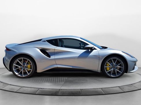 New 2025 Lotus Emira image 8