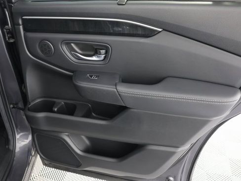 Used 2025 Honda Pilot Elite image 31