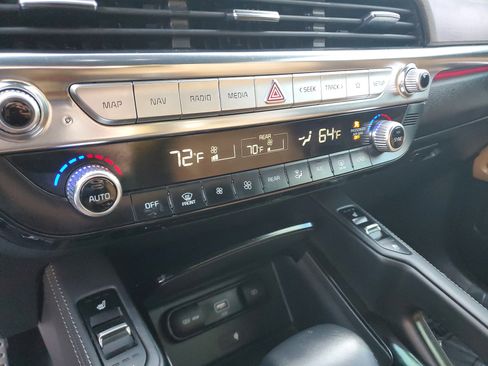 Certified 2022 Kia Telluride SX w/ Towing Package image 22